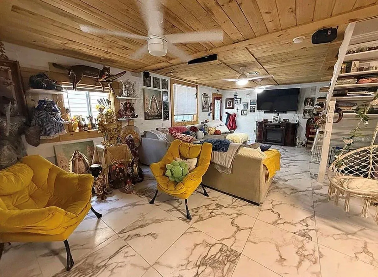 406 SEMINOLE LAKE BLVD