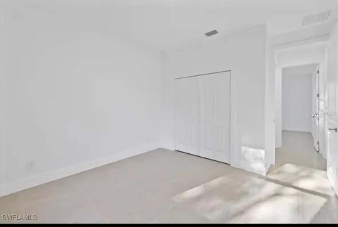 150 BELL BLVD S