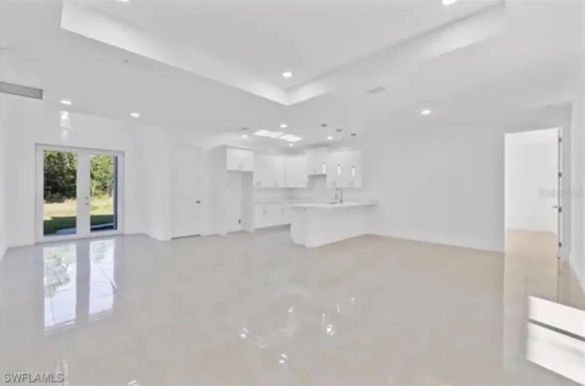 150 BELL BLVD S