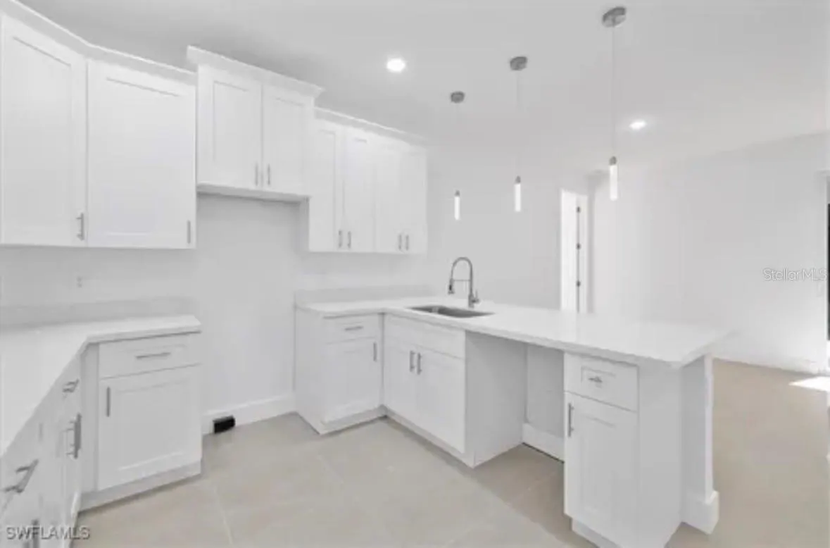 150 BELL BLVD S