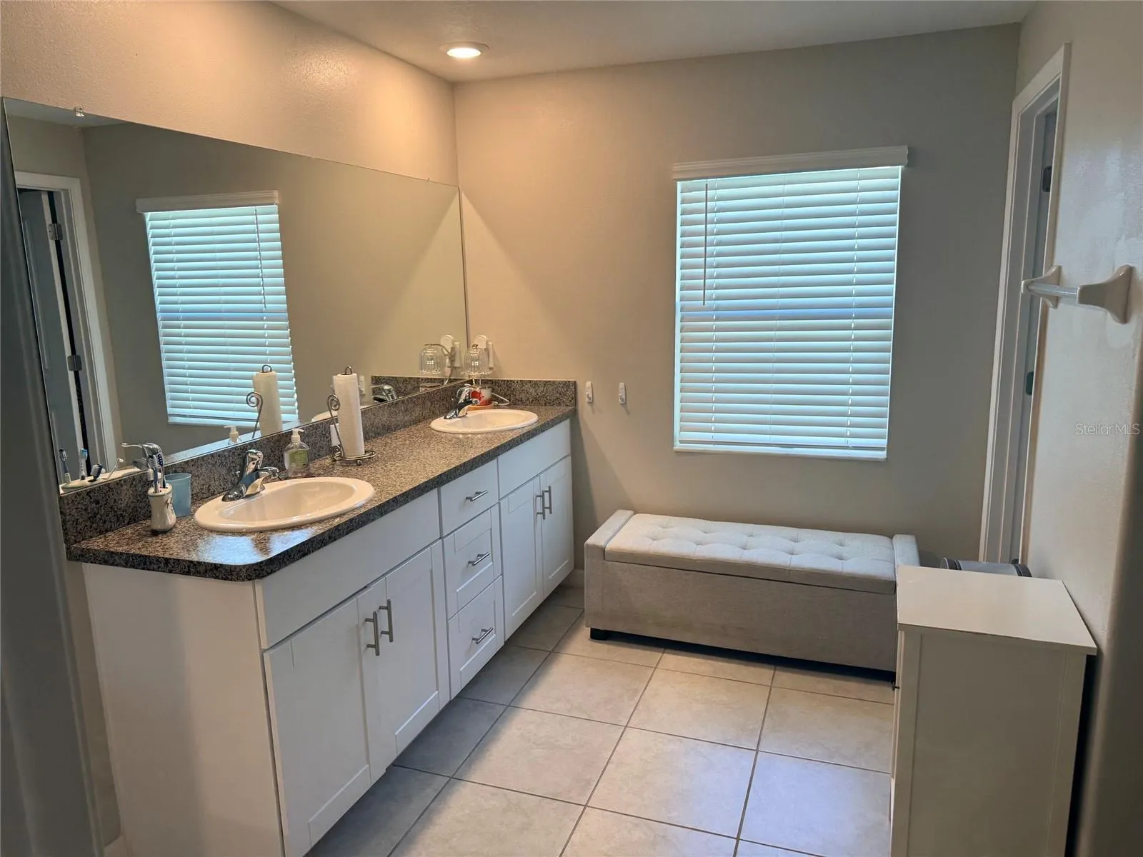 5457 LESLIE CANYON DR