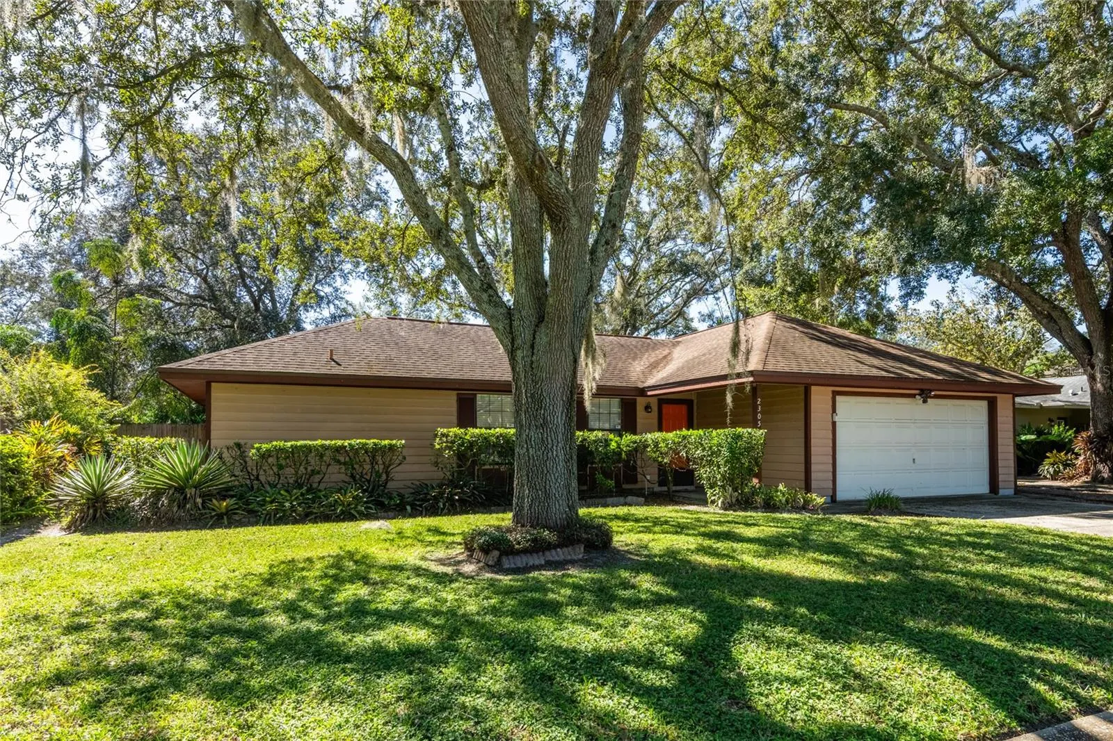 2305 FORREST CREST CIR
