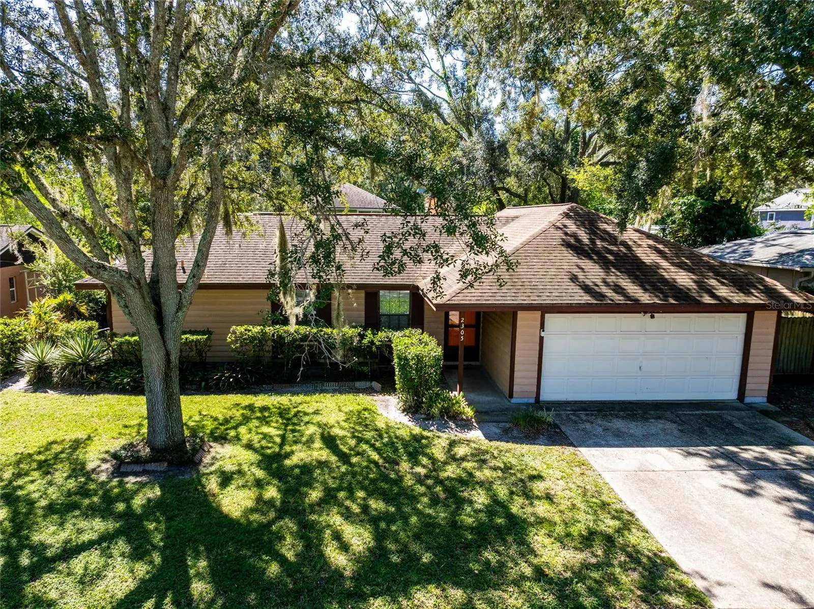 2305 FORREST CREST CIR