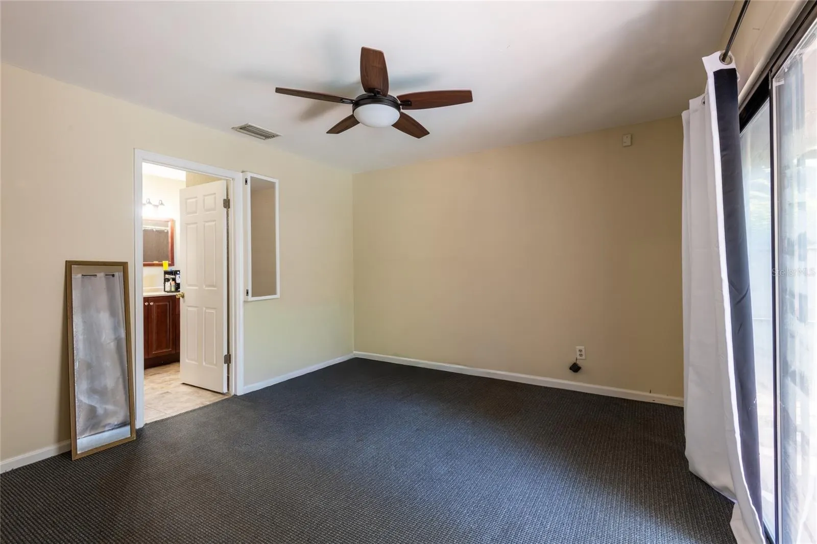 2305 FORREST CREST CIR