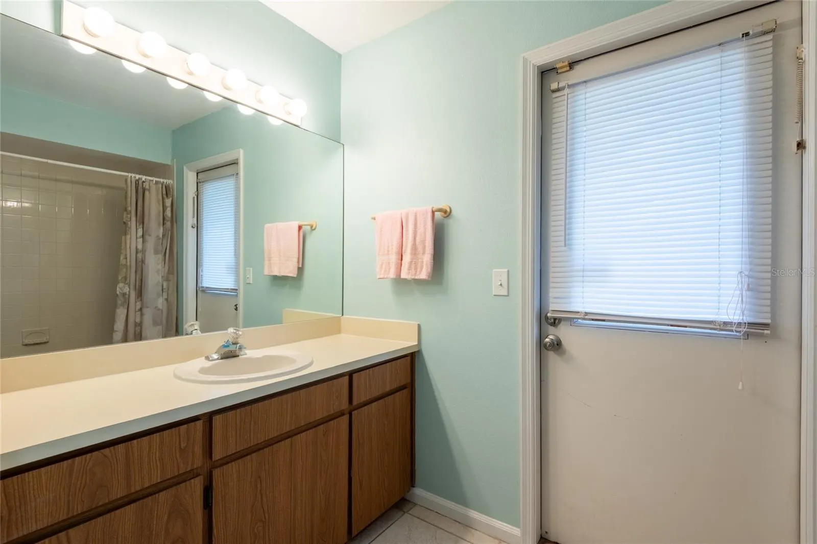 2305 FORREST CREST CIR