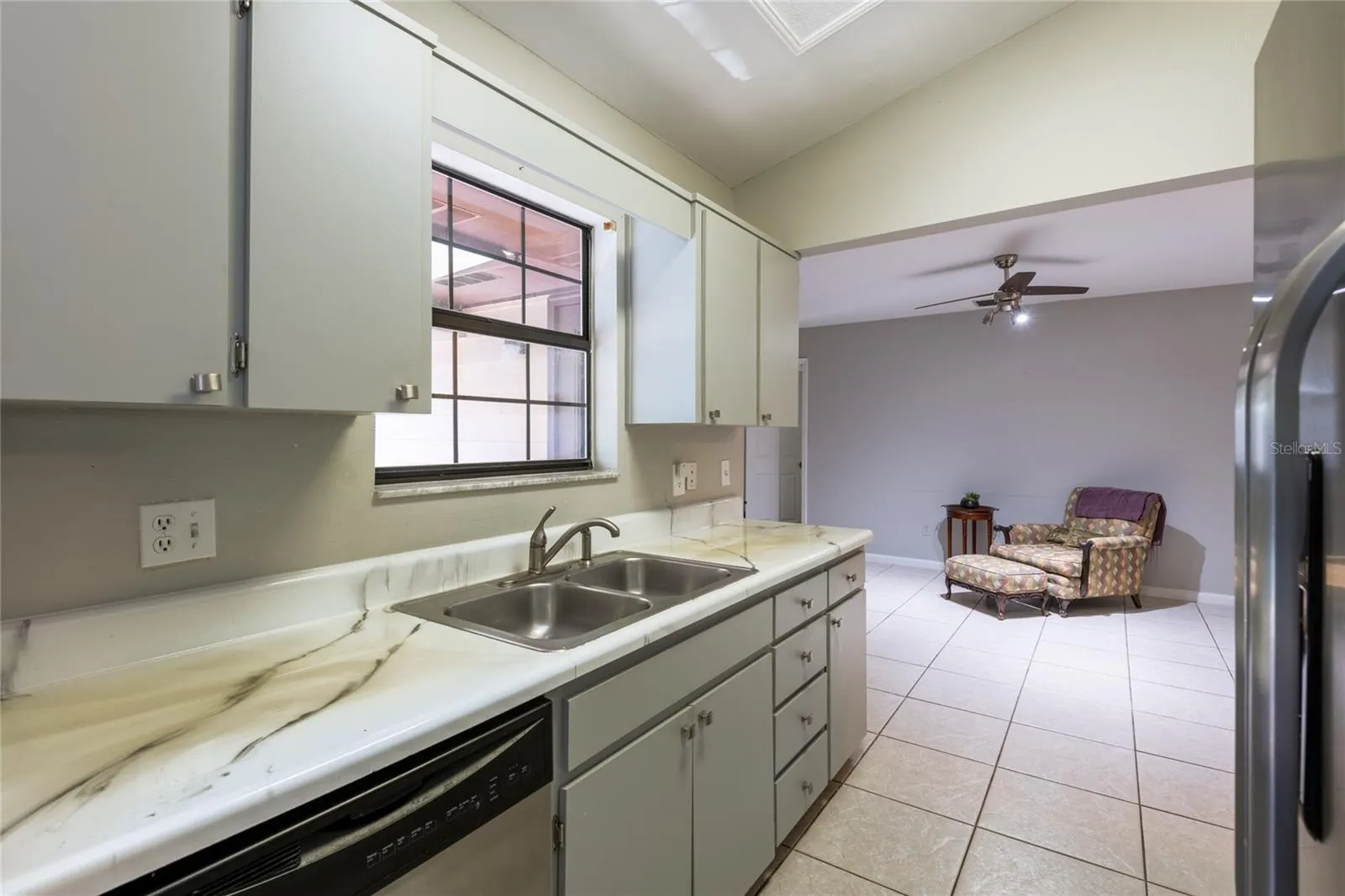 2305 FORREST CREST CIR