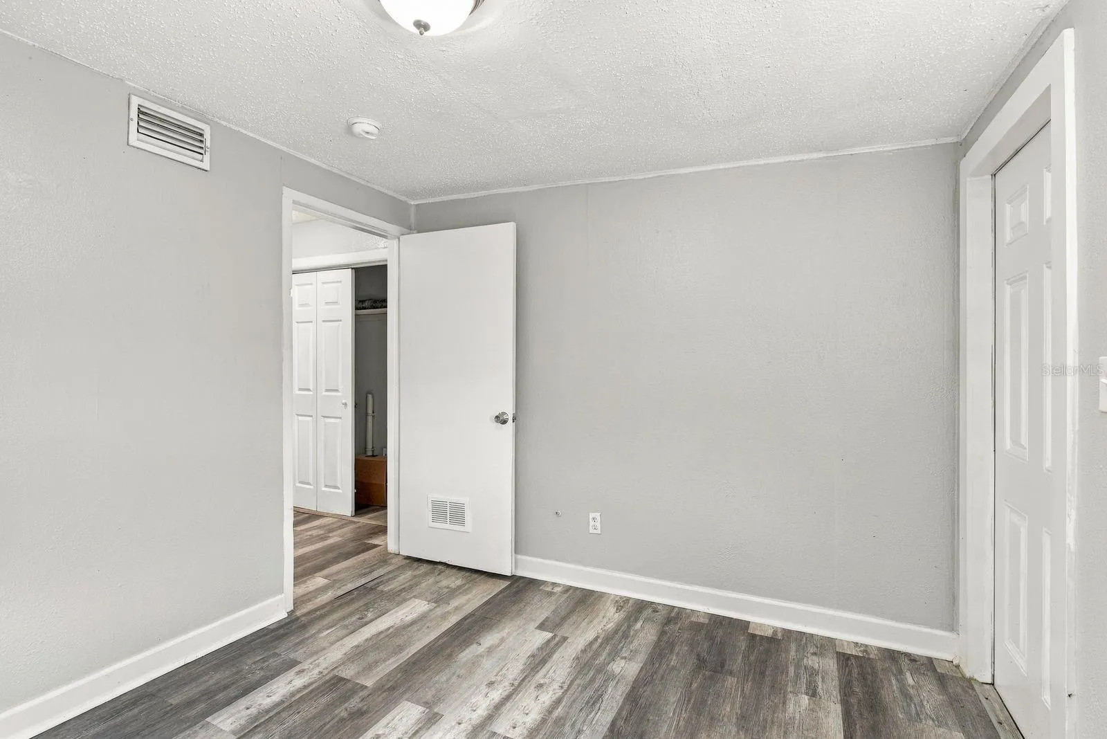 2834 FREEMONT TER S