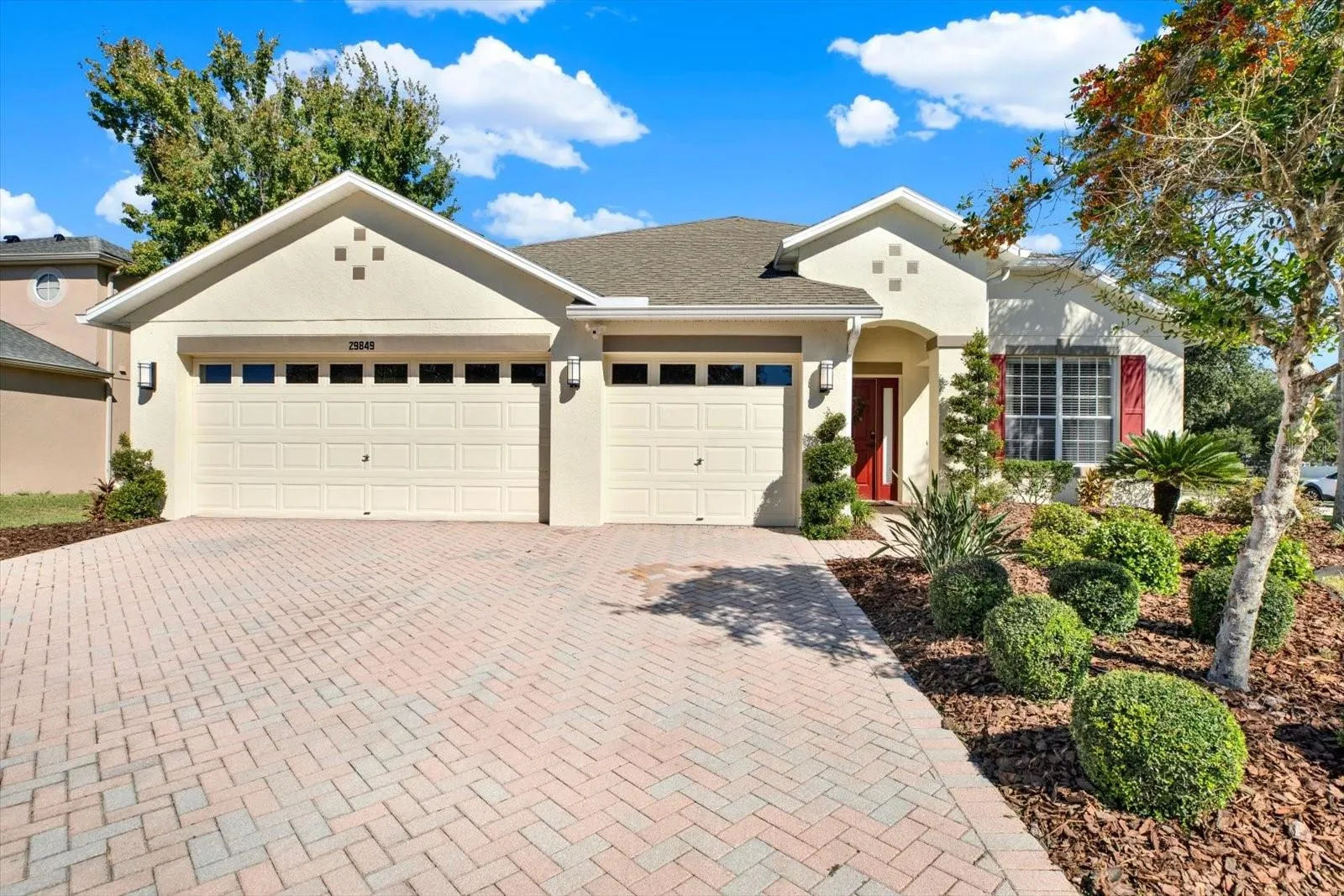 29849 BOYETTE OAKS PL