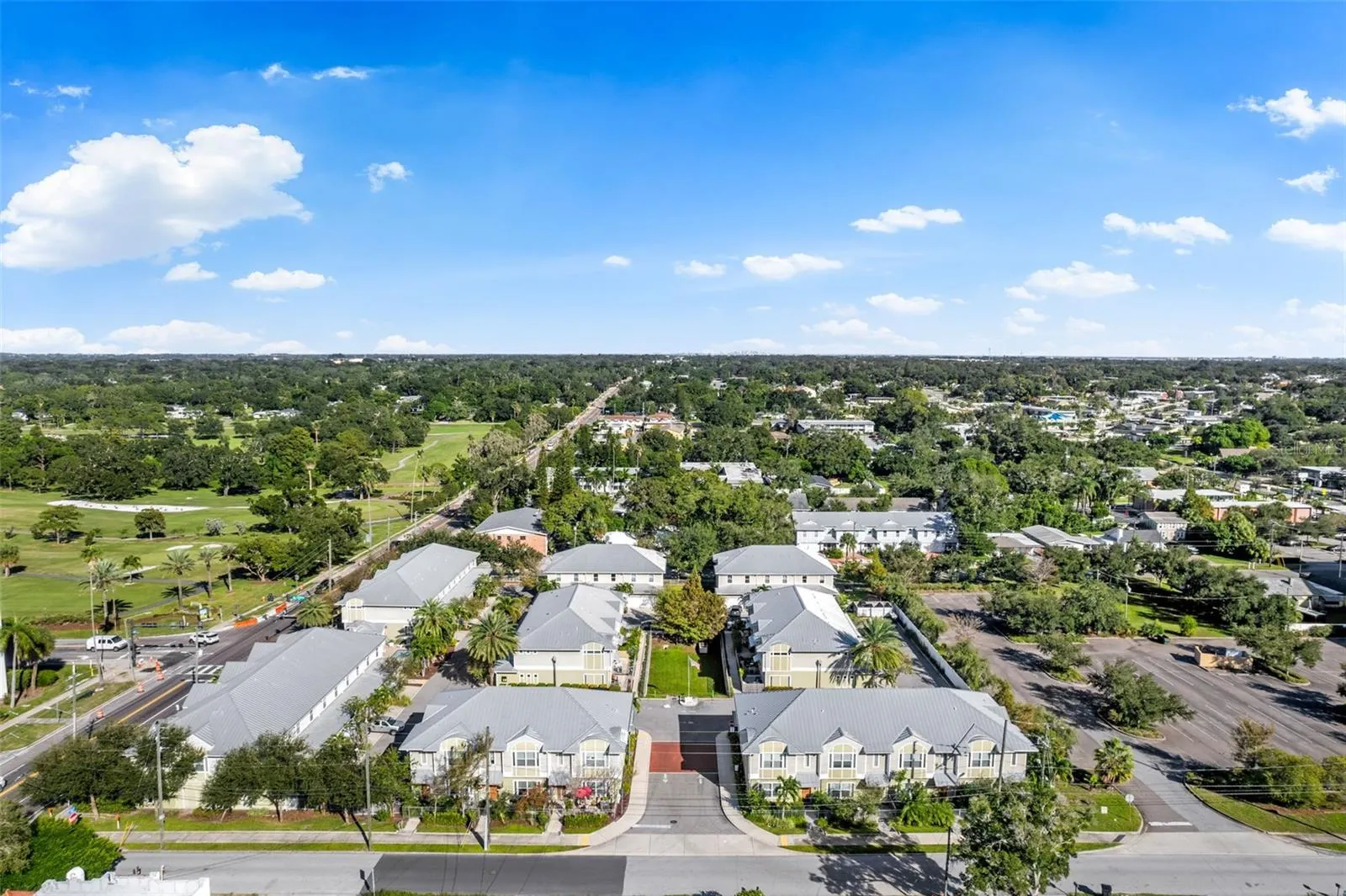 1282 CALUSA CIR