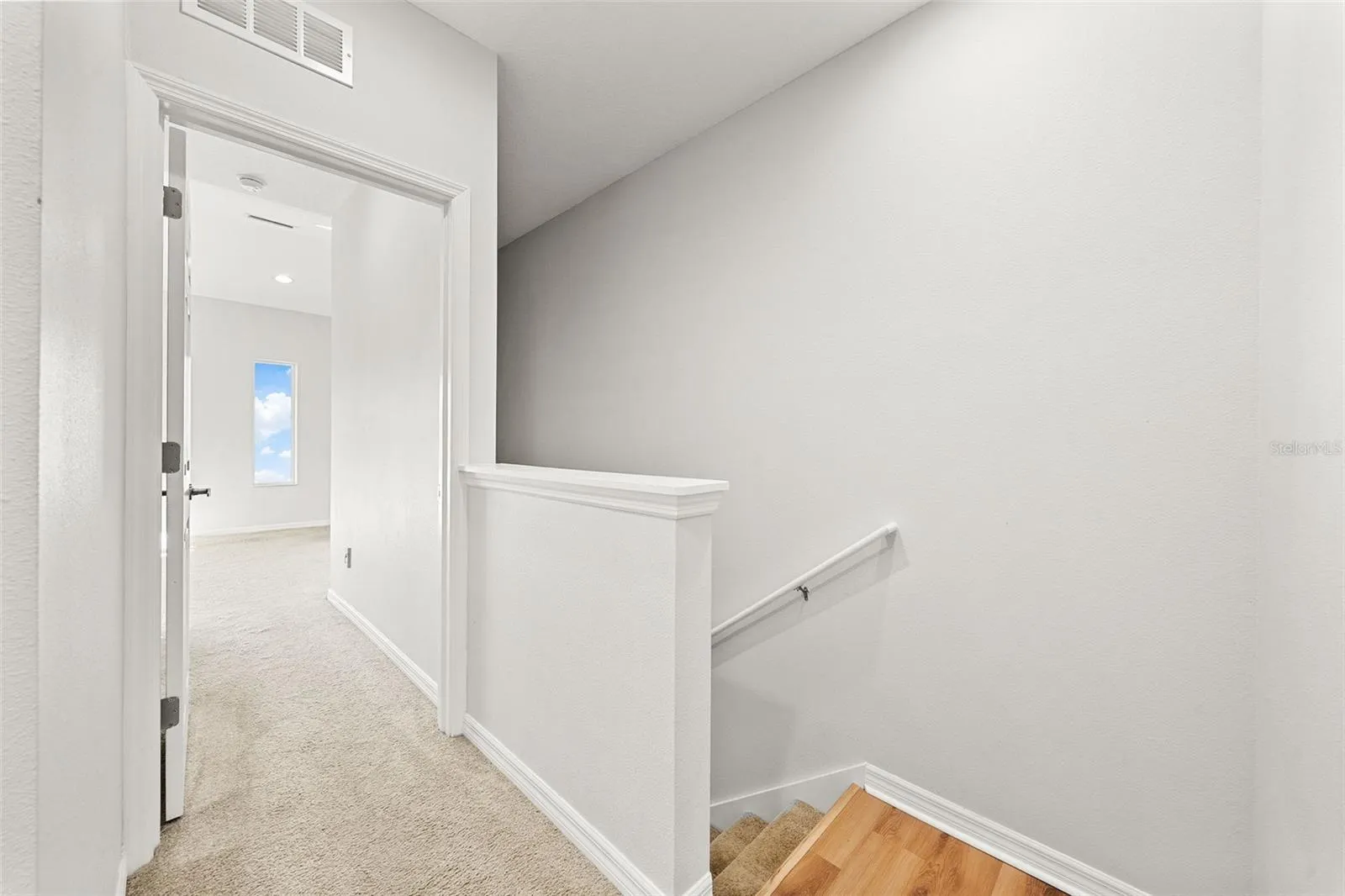 1282 CALUSA CIR