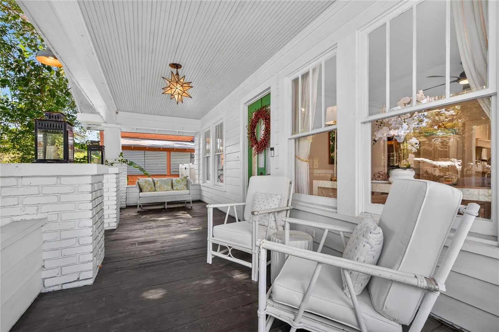 2106 8TH AVE W
