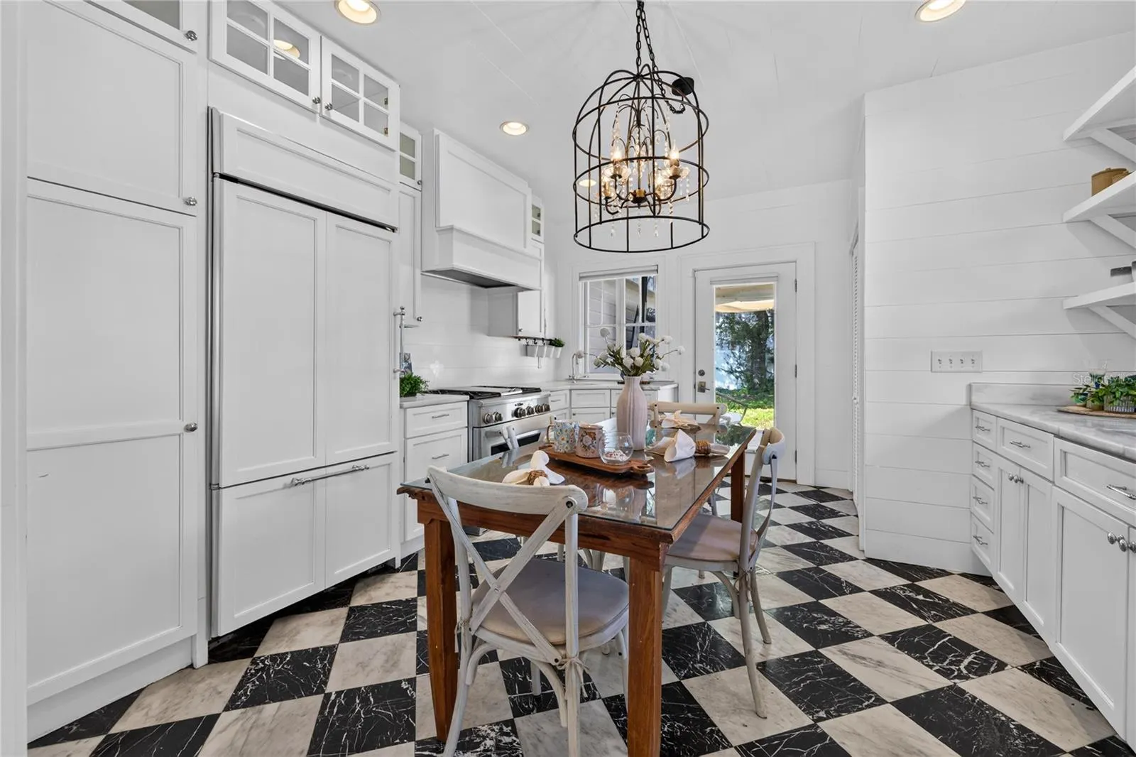 2106 8TH AVE W