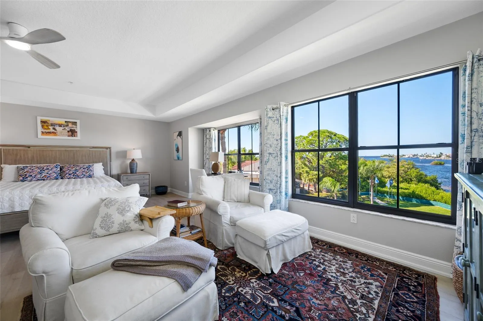 580 BELLA LOOP