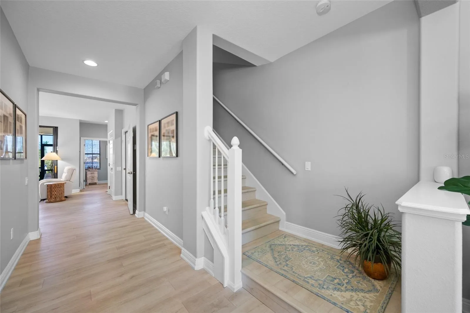 580 BELLA LOOP