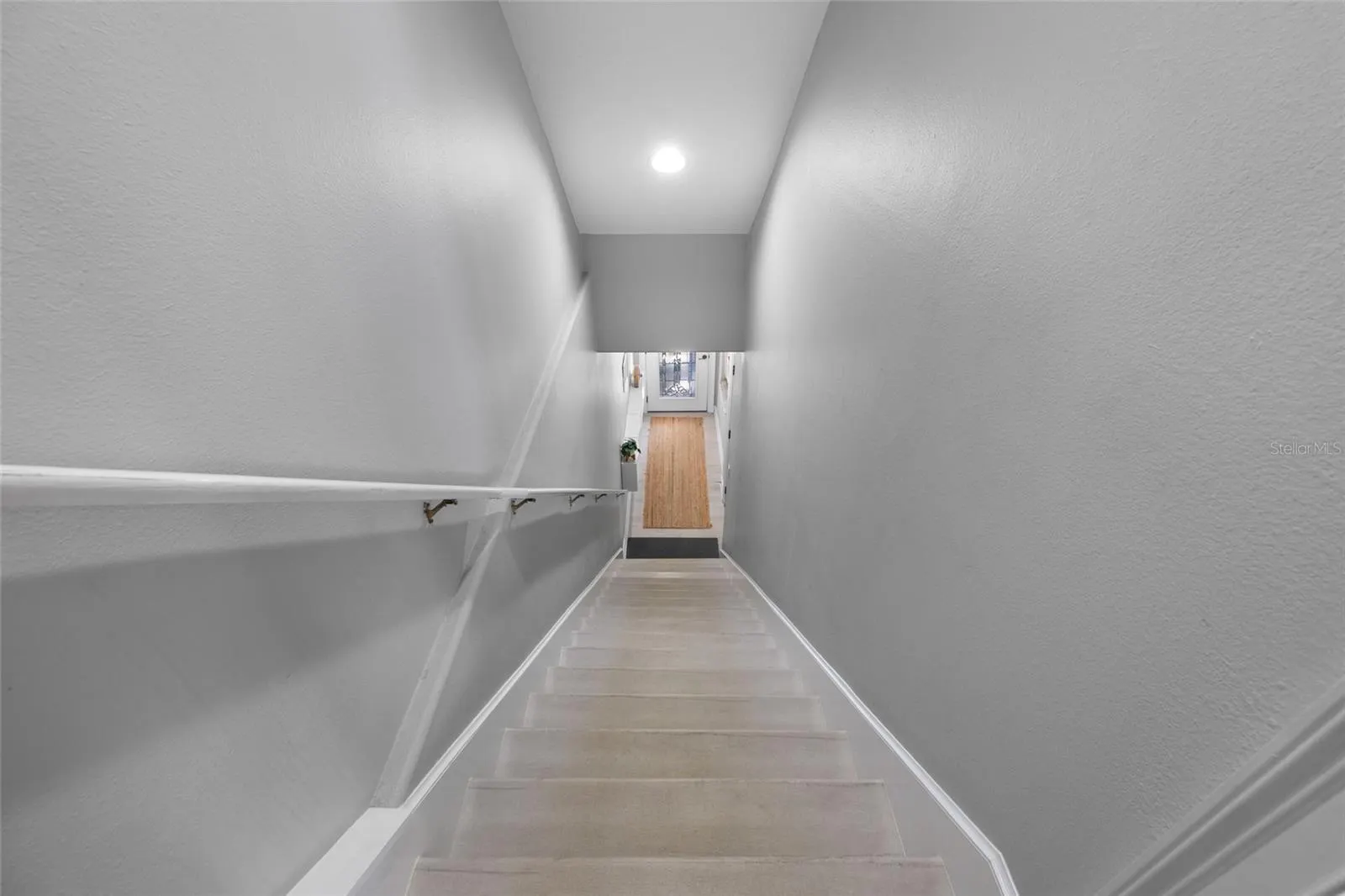 580 BELLA LOOP