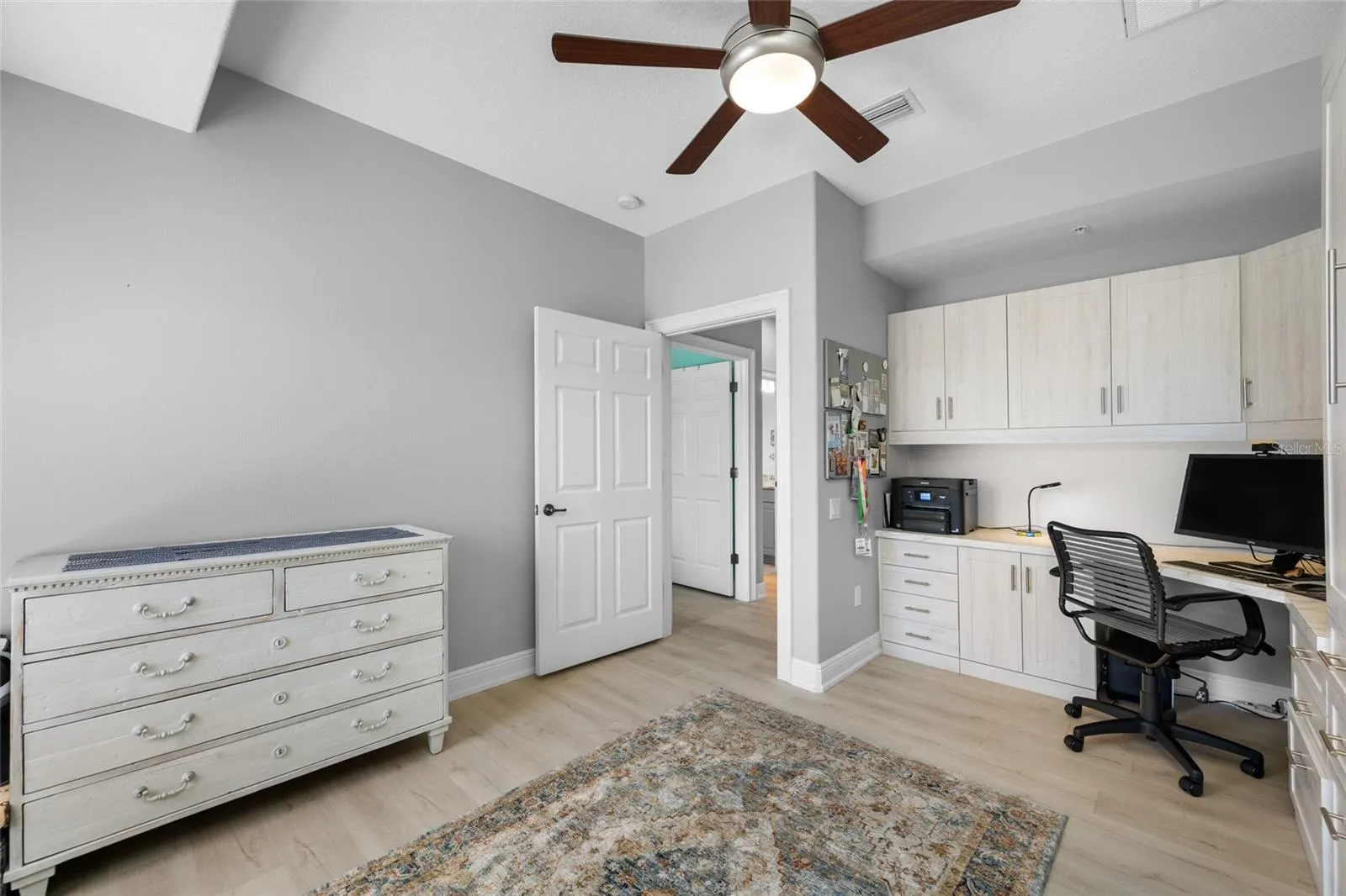 580 BELLA LOOP