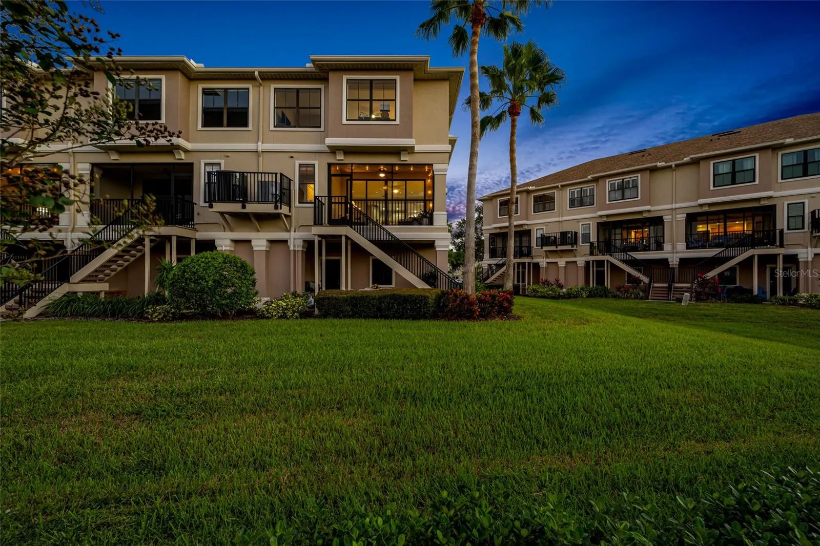 580 BELLA LOOP