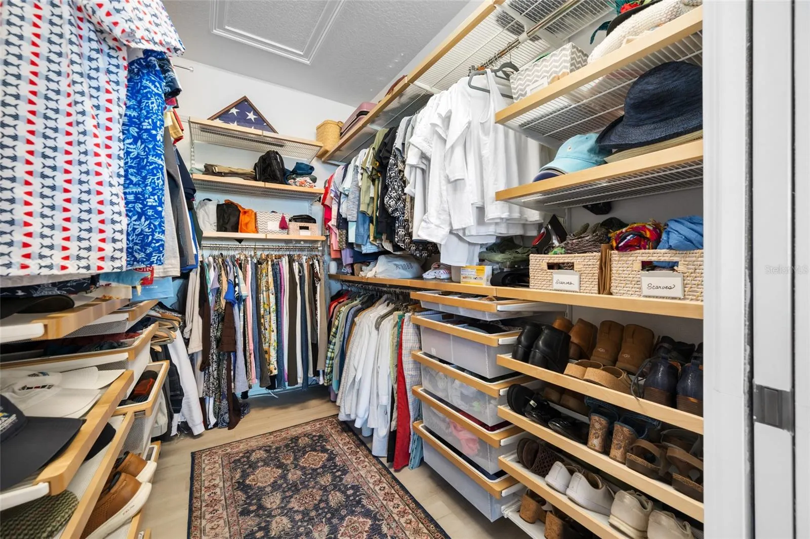 580 BELLA LOOP