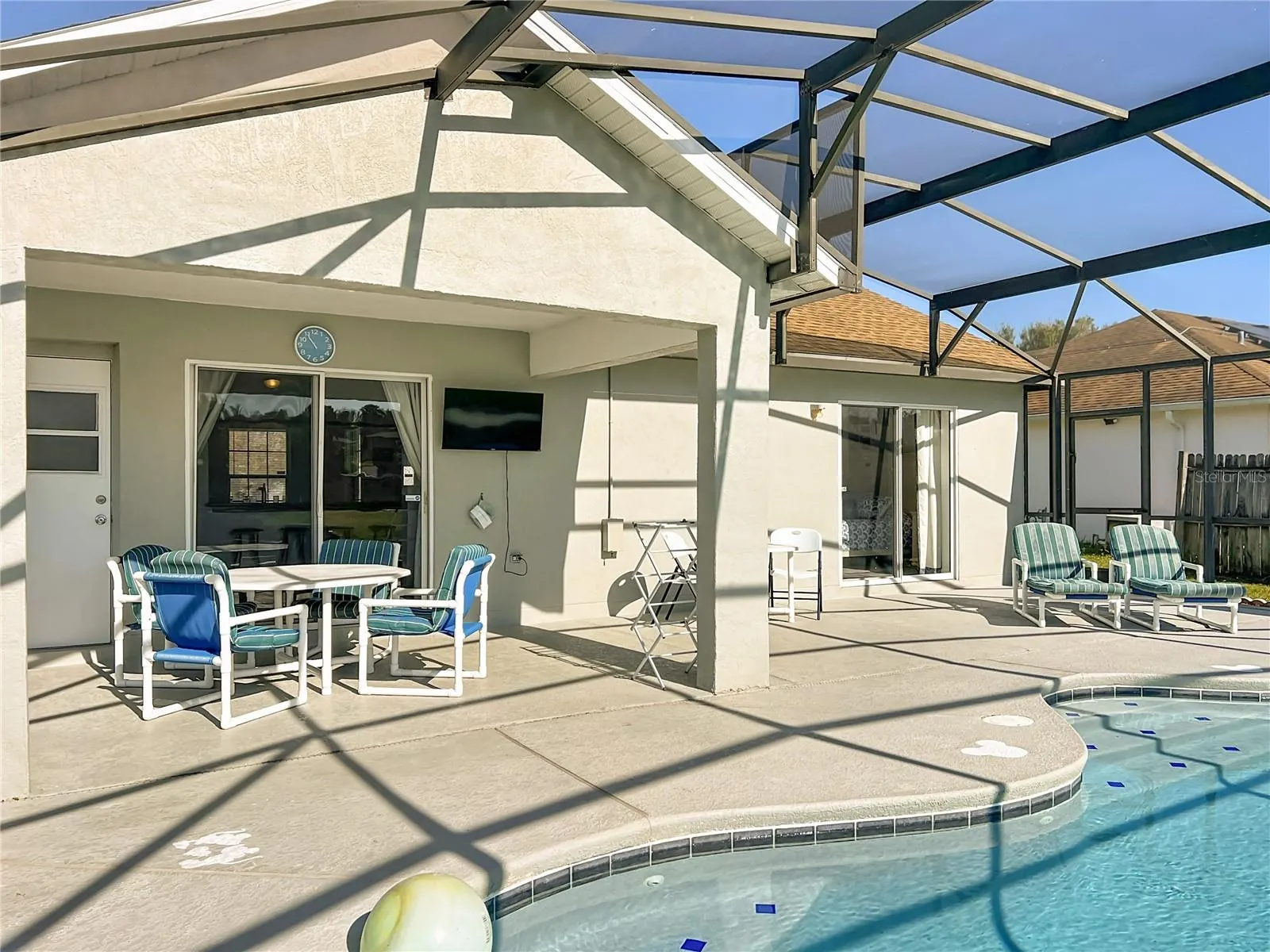 2431 PEACE CIR