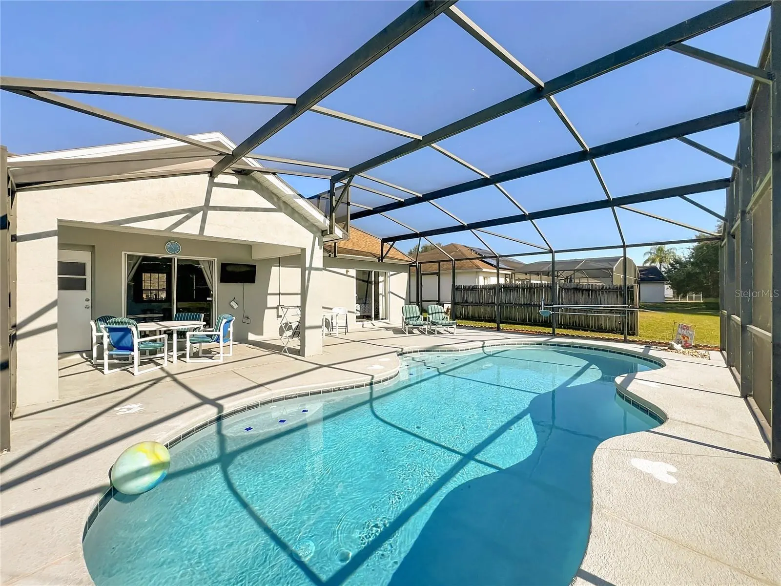 2431 PEACE CIR