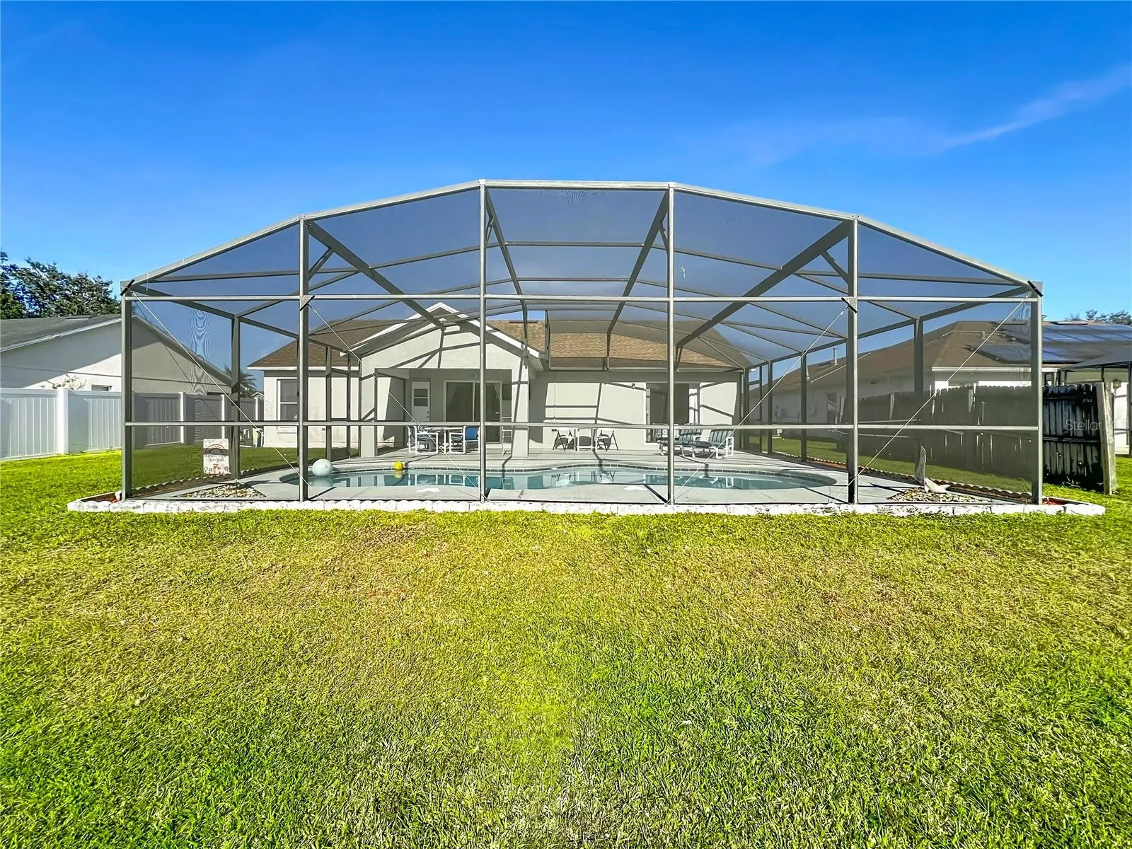 2431 PEACE CIR