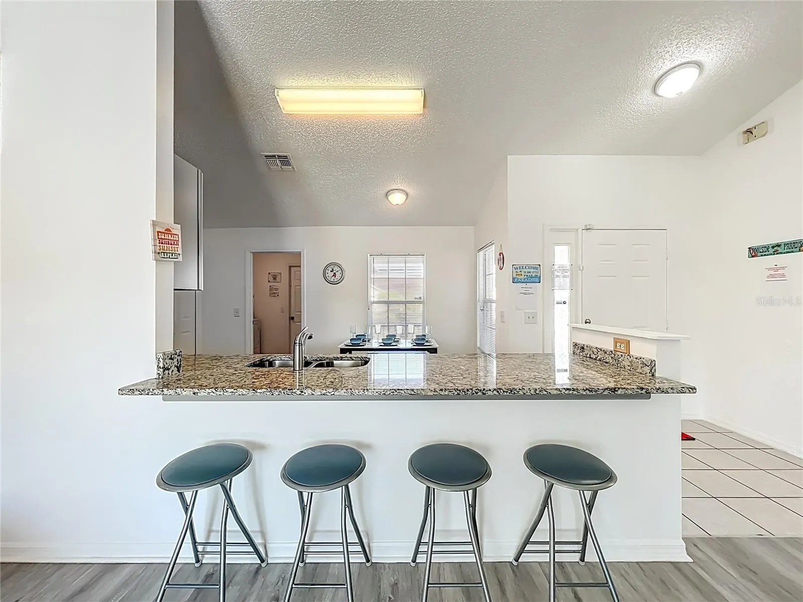 2431 PEACE CIR