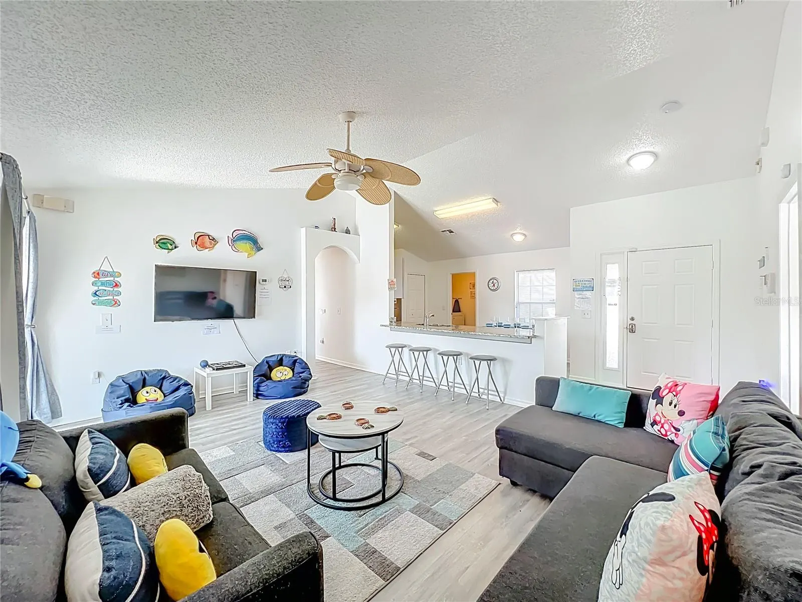 2431 PEACE CIR