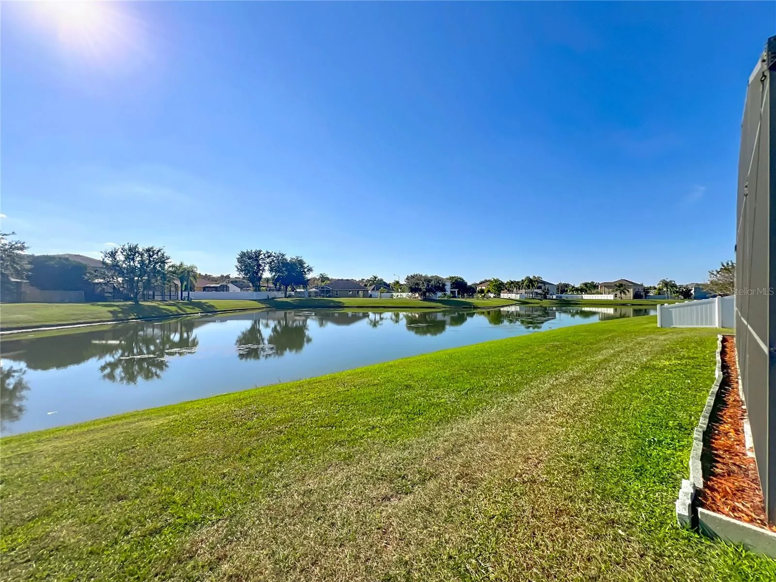 2431 PEACE CIR