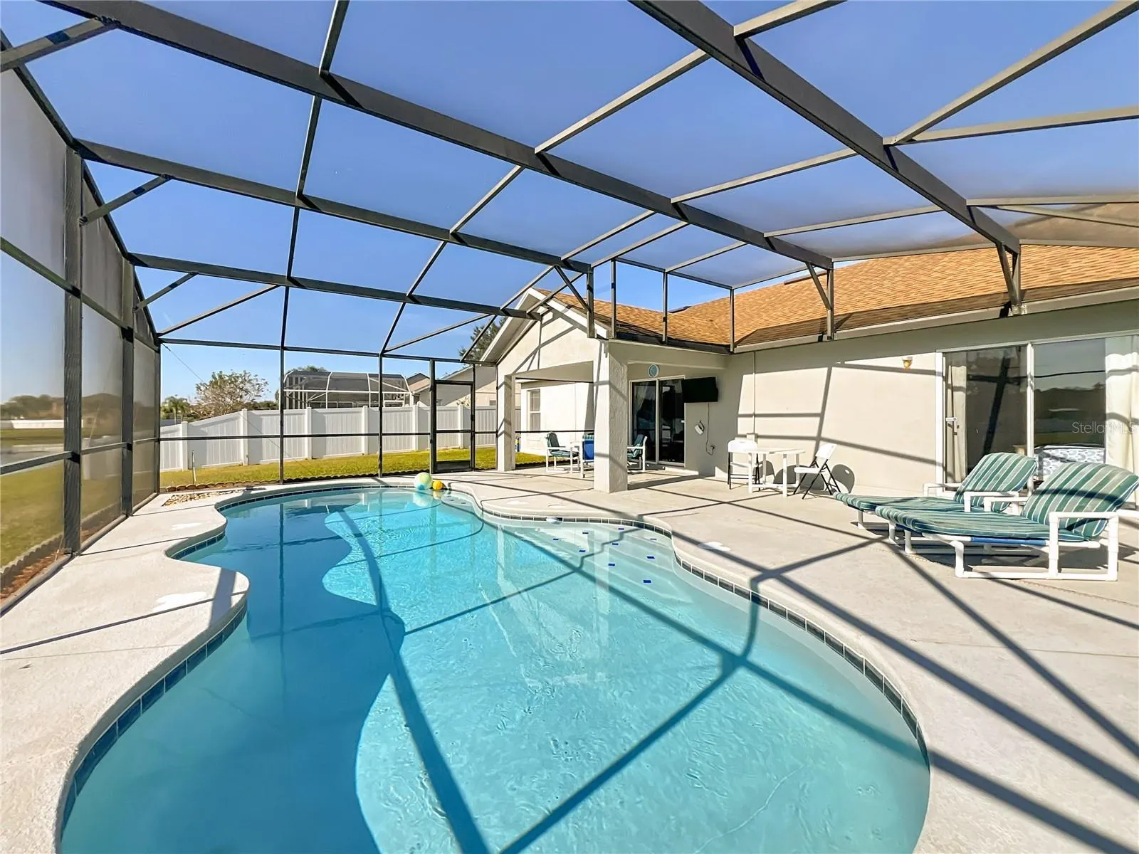 2431 PEACE CIR