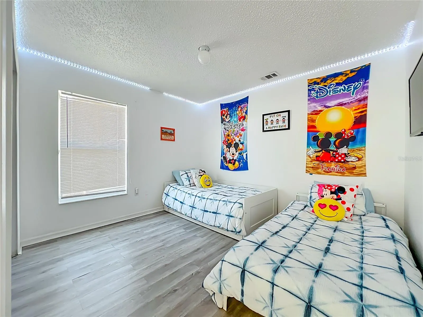 2431 PEACE CIR