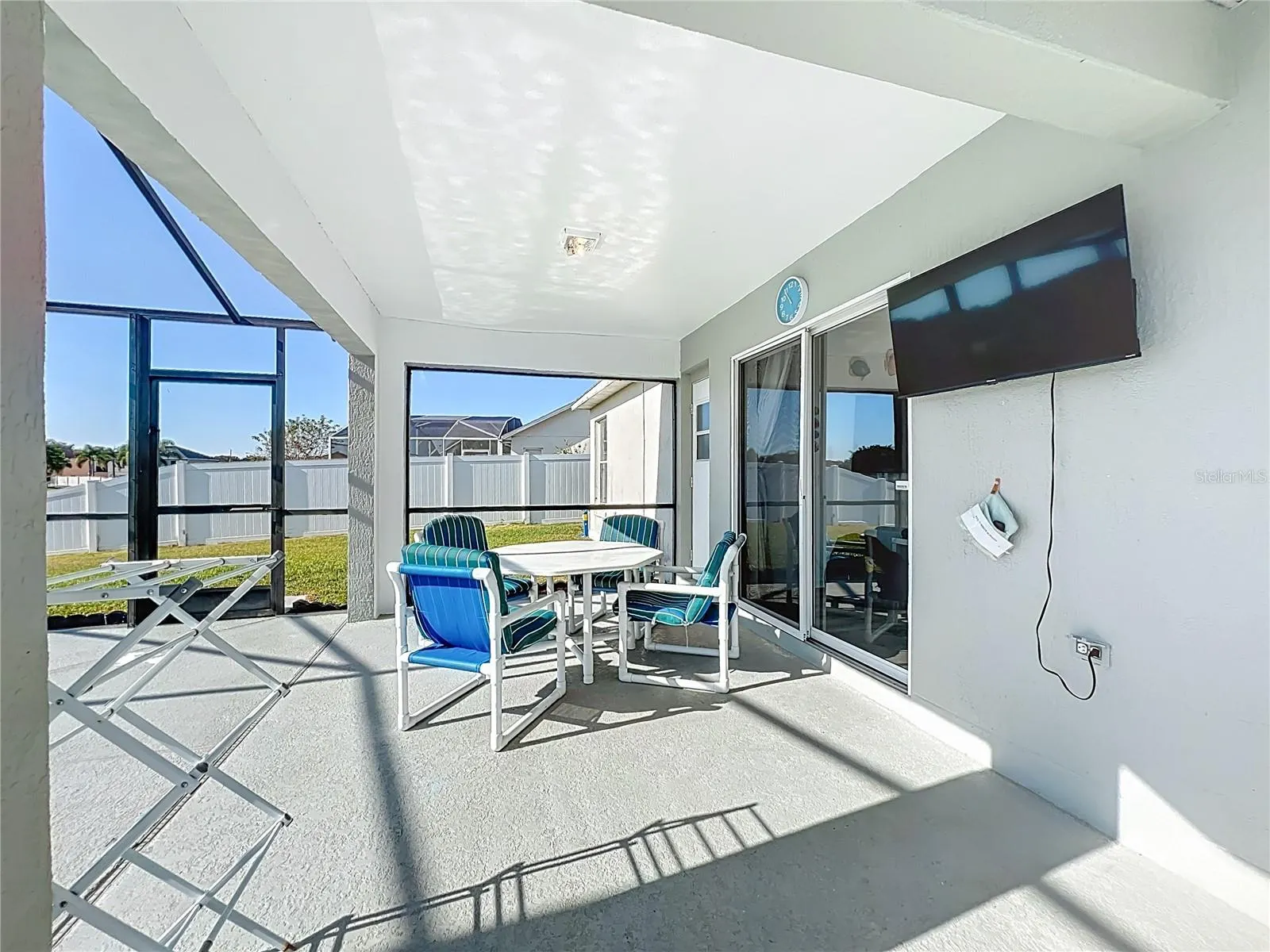 2431 PEACE CIR