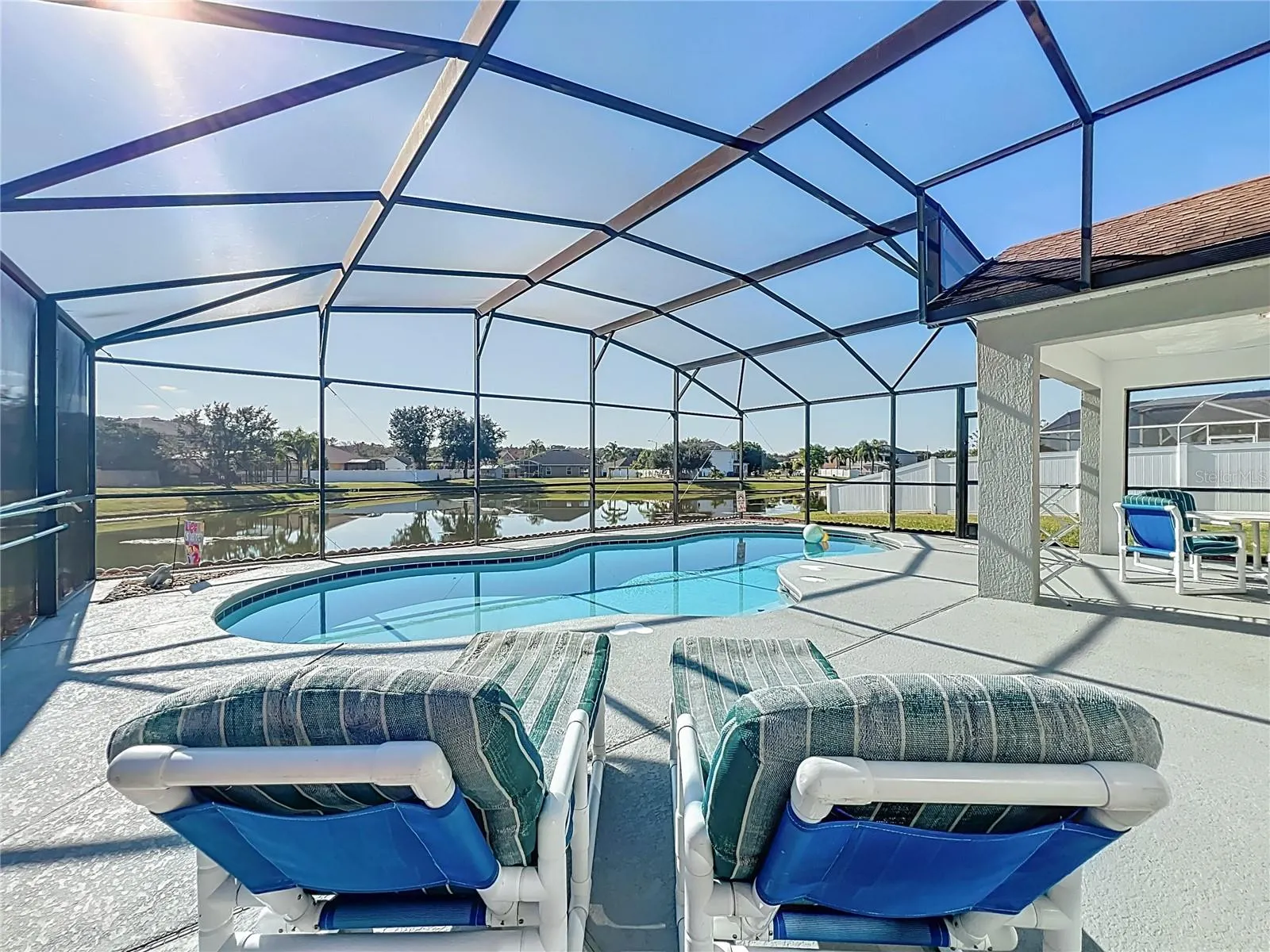 2431 PEACE CIR