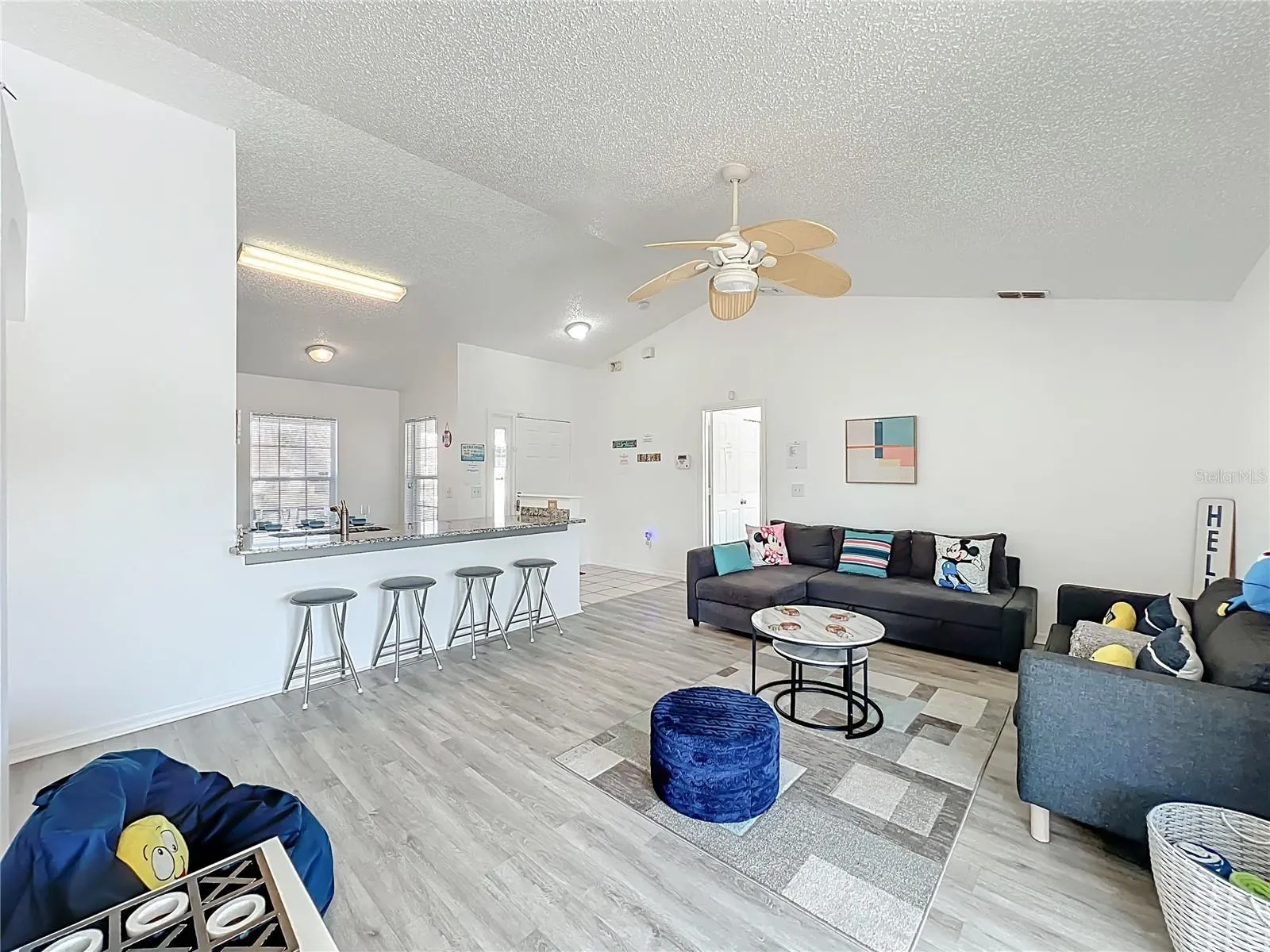 2431 PEACE CIR