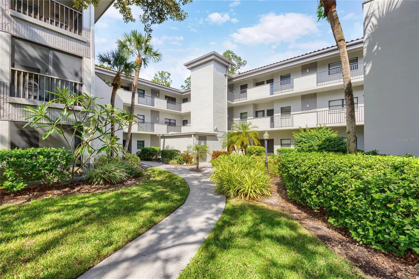 2650 COUNTRYSIDE BLVD #B302 #B302