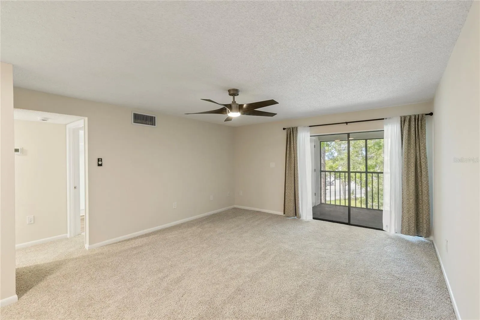 2650 COUNTRYSIDE BLVD #B302 #B302
