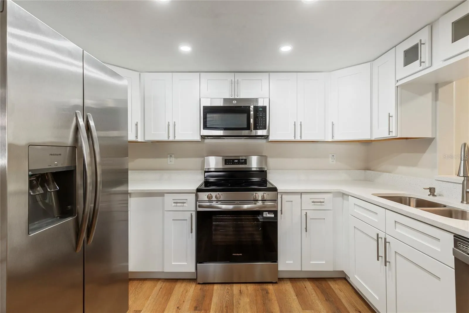2650 COUNTRYSIDE BLVD #B302 #B302
