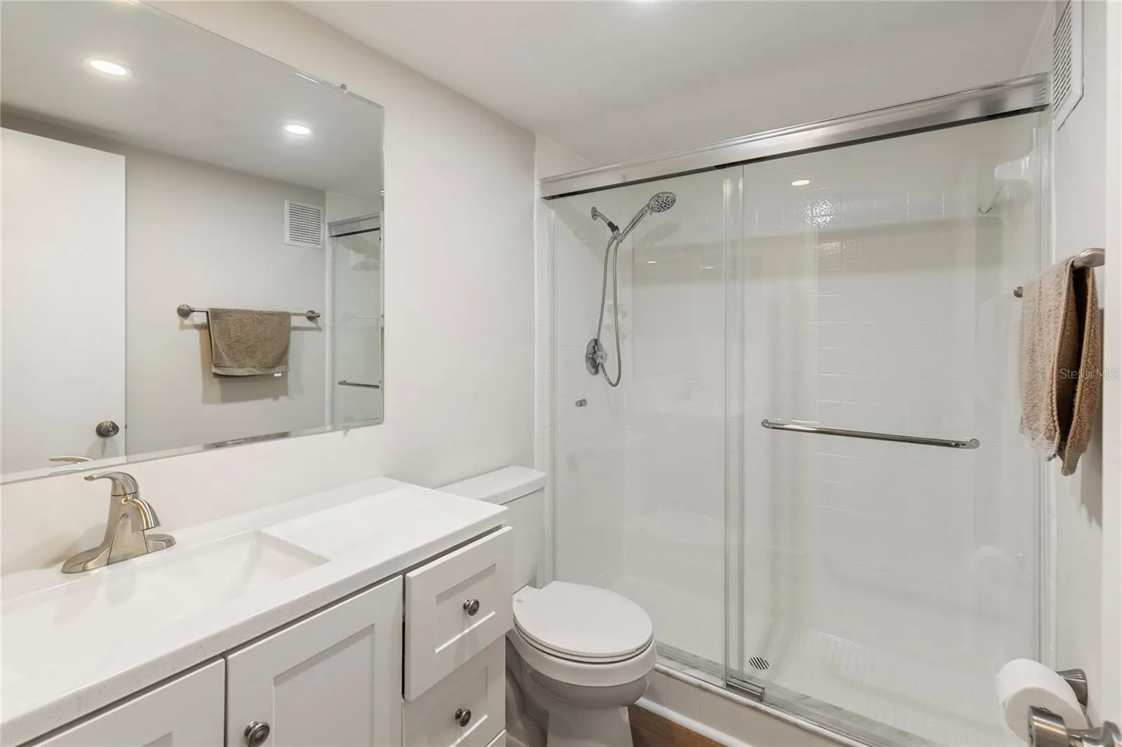 2650 COUNTRYSIDE BLVD #B302 #B302