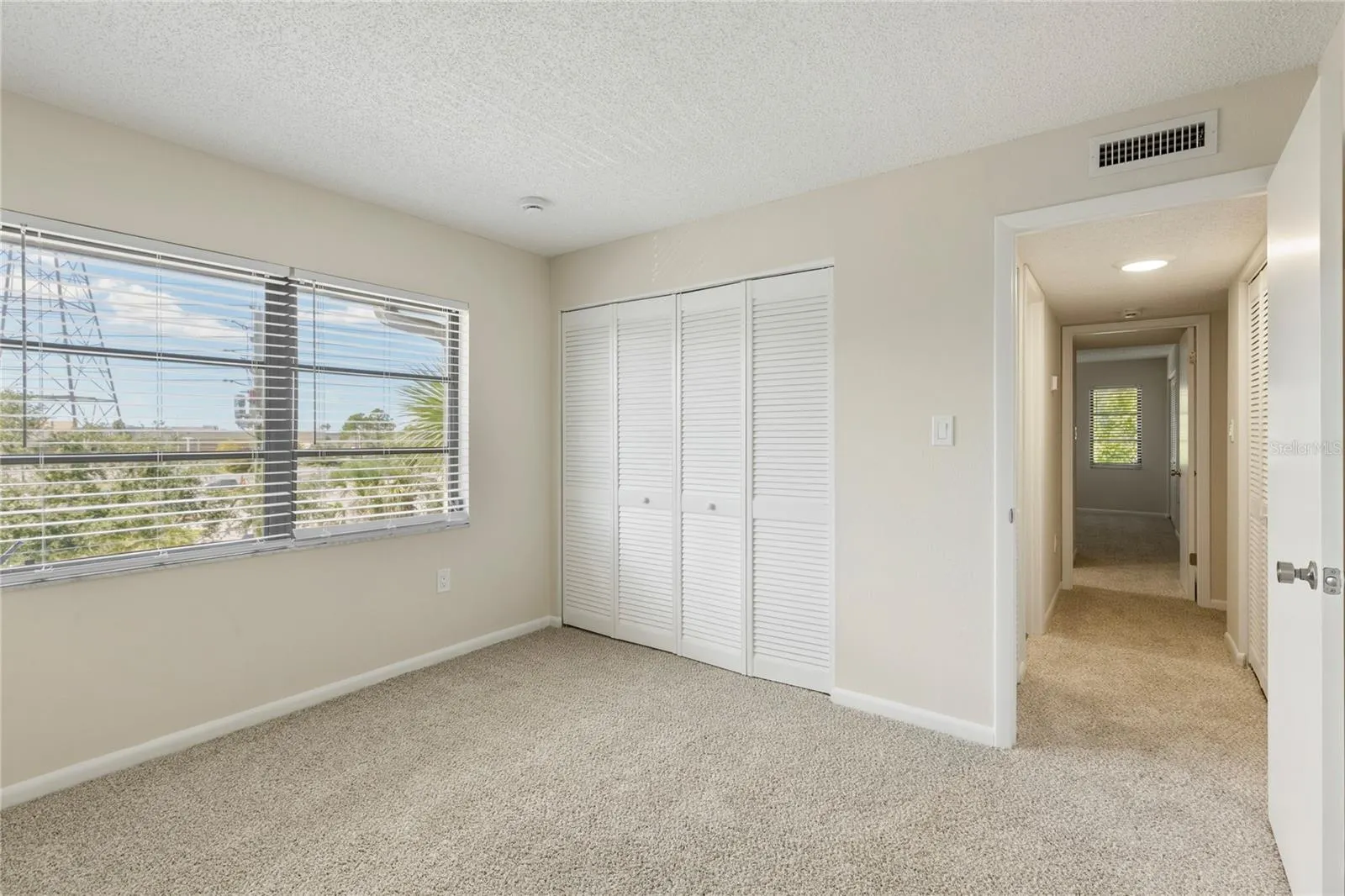 2650 COUNTRYSIDE BLVD #B302 #B302