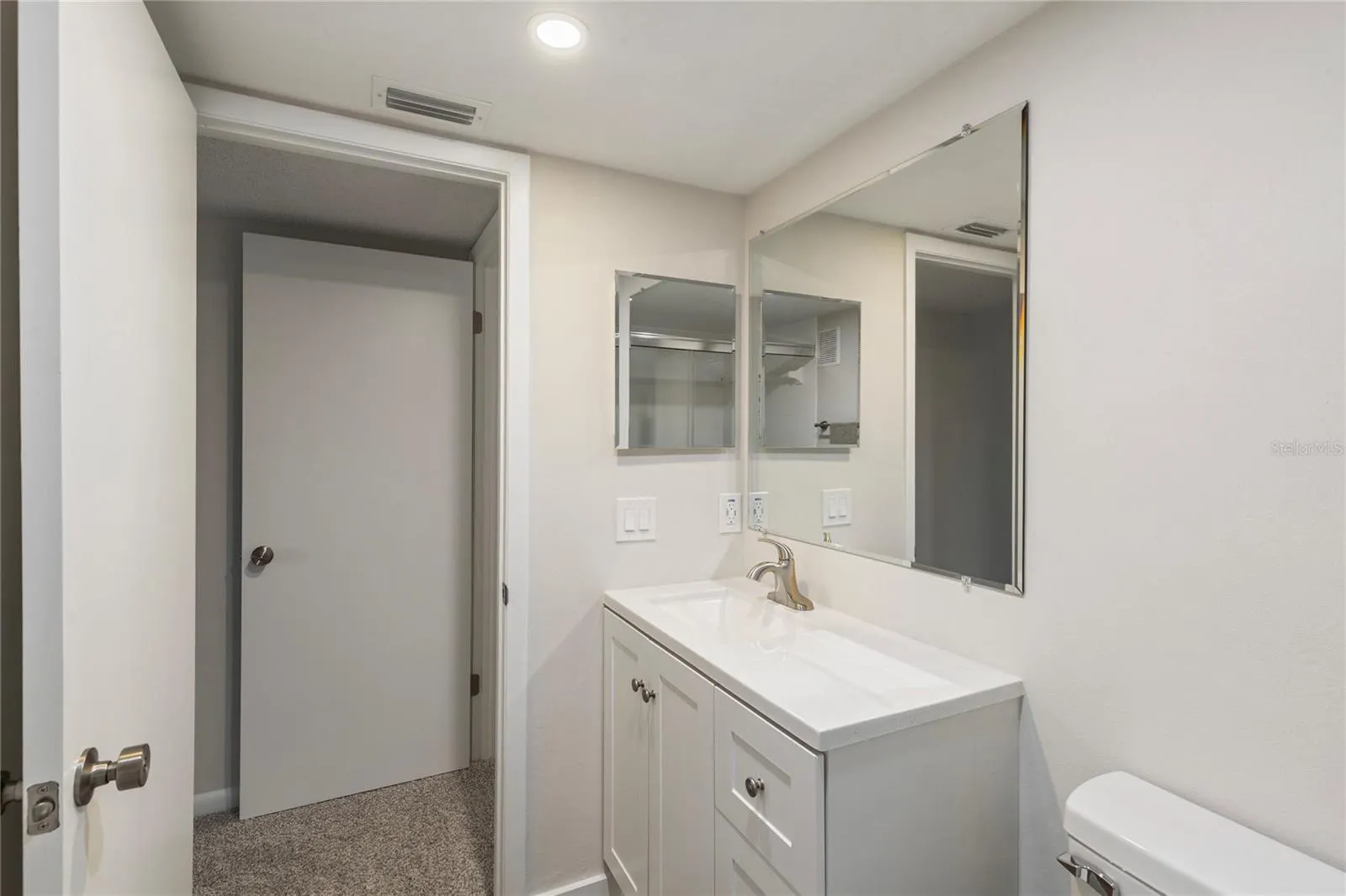 2650 COUNTRYSIDE BLVD #B302 #B302