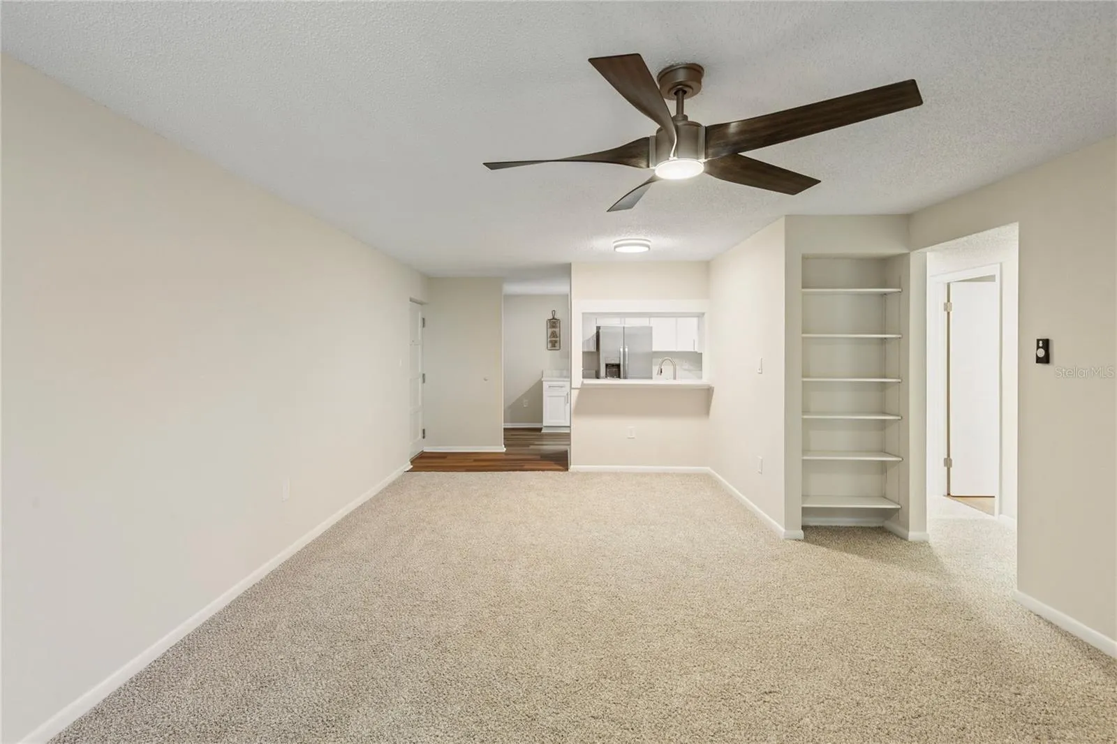 2650 COUNTRYSIDE BLVD #B302 #B302
