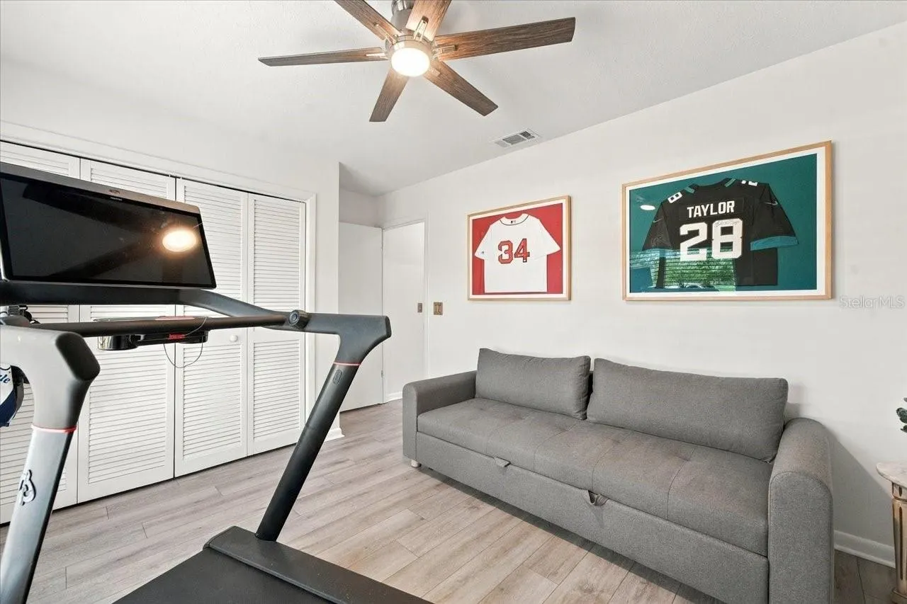 13810 LAKE VILLAGE PL