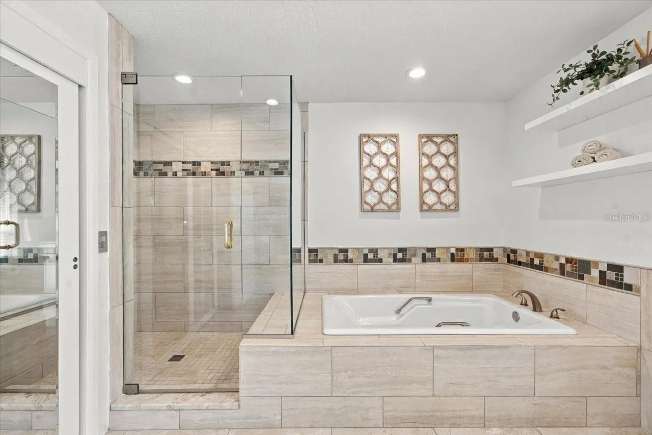 13810 LAKE VILLAGE PL