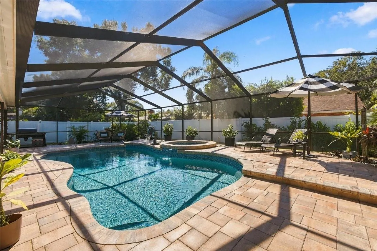 13810 LAKE VILLAGE PL