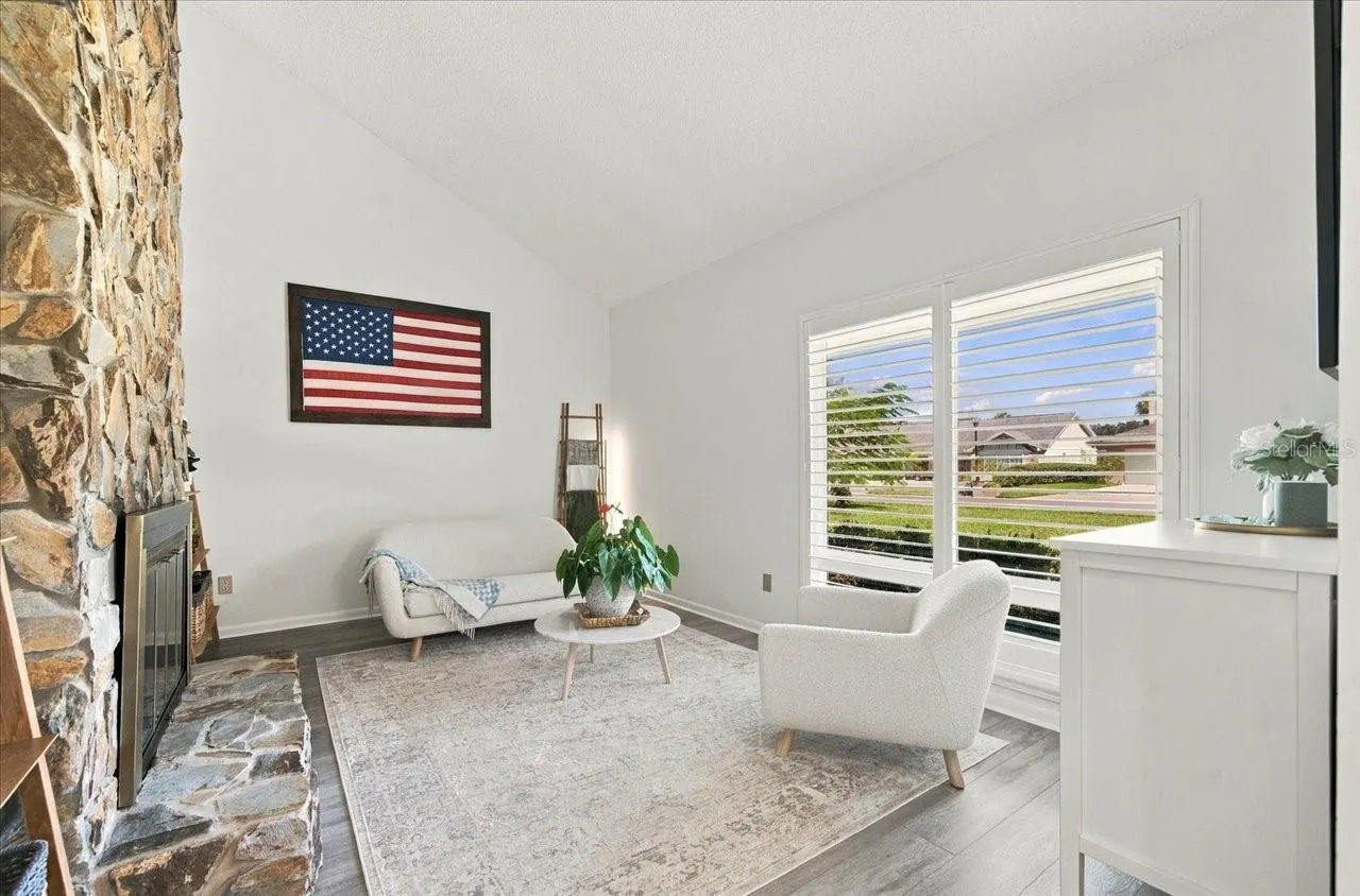 13810 LAKE VILLAGE PL