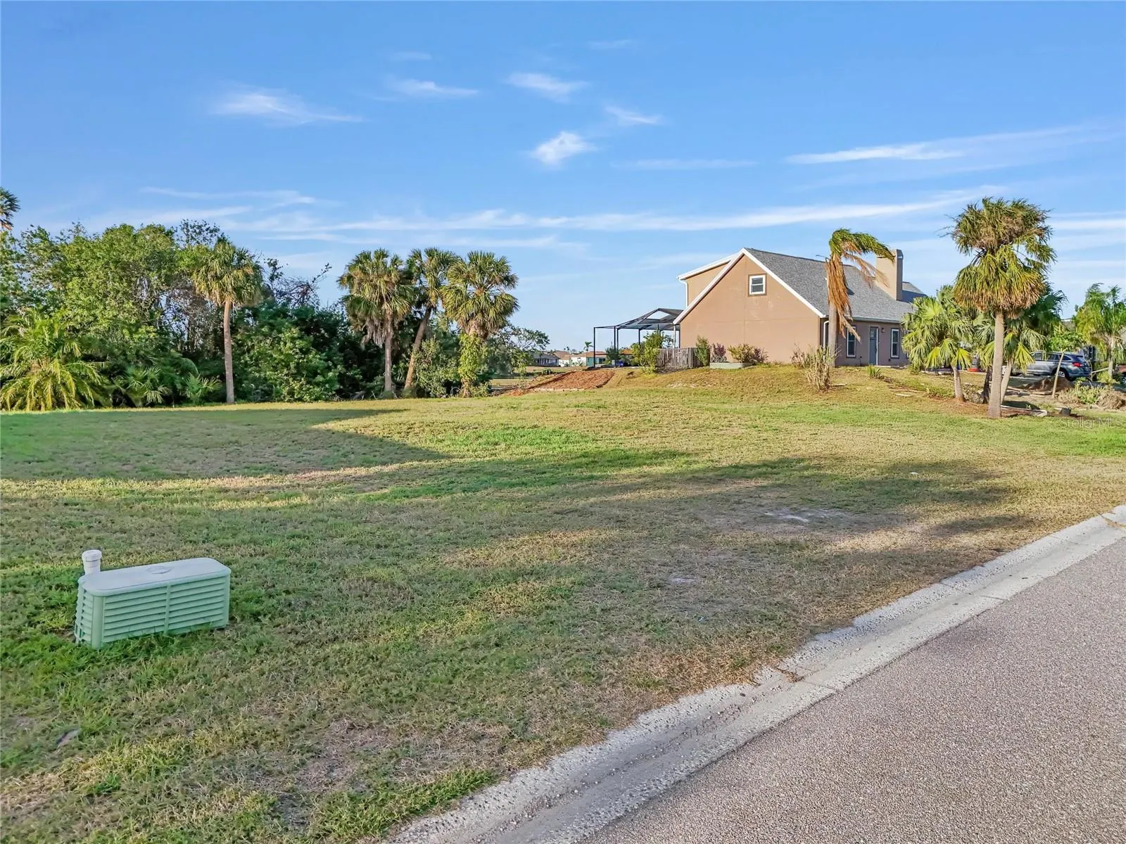 901 EAGLE LN