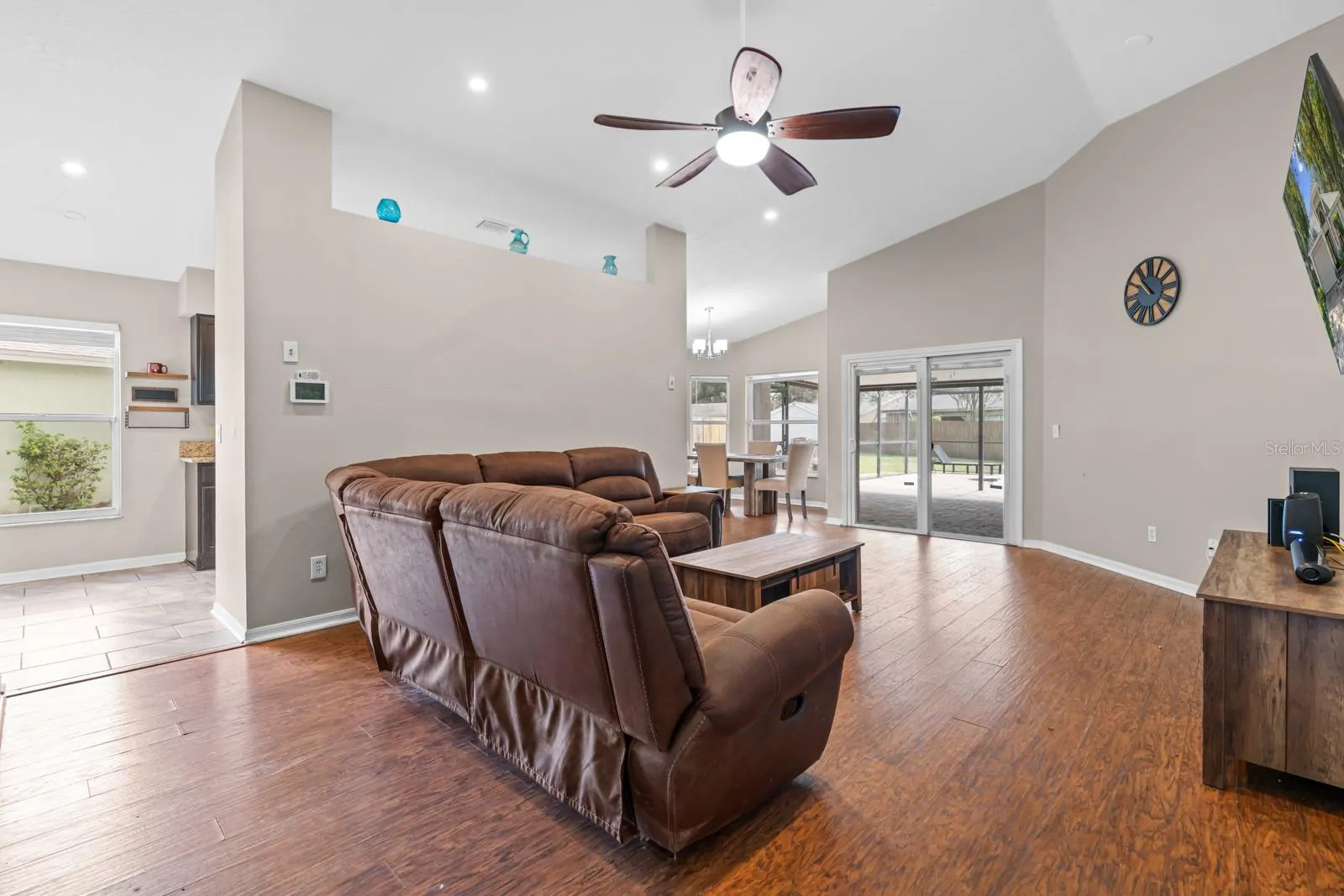 4626 PRESTON WOODS DR
