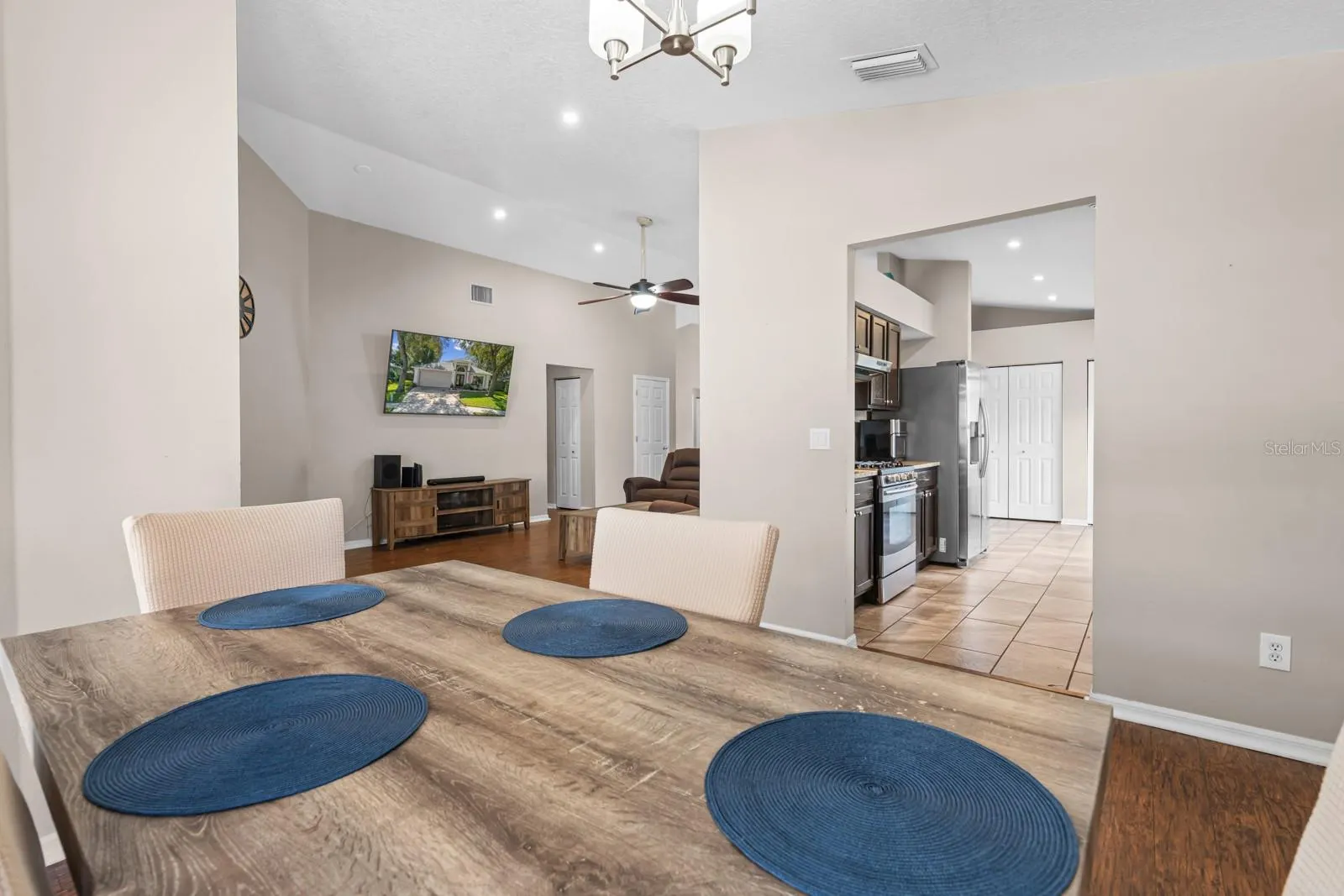 4626 PRESTON WOODS DR