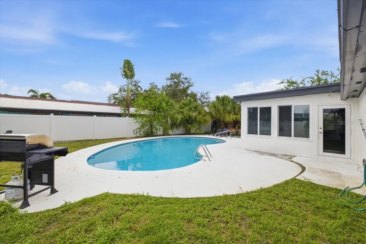4710 TRAVERTINE DR