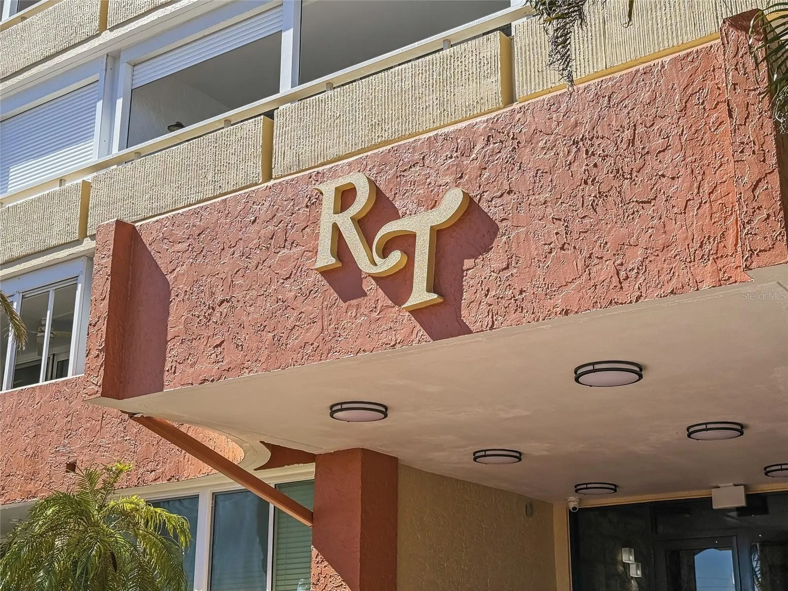 17920 GULF BLVD #302 #302