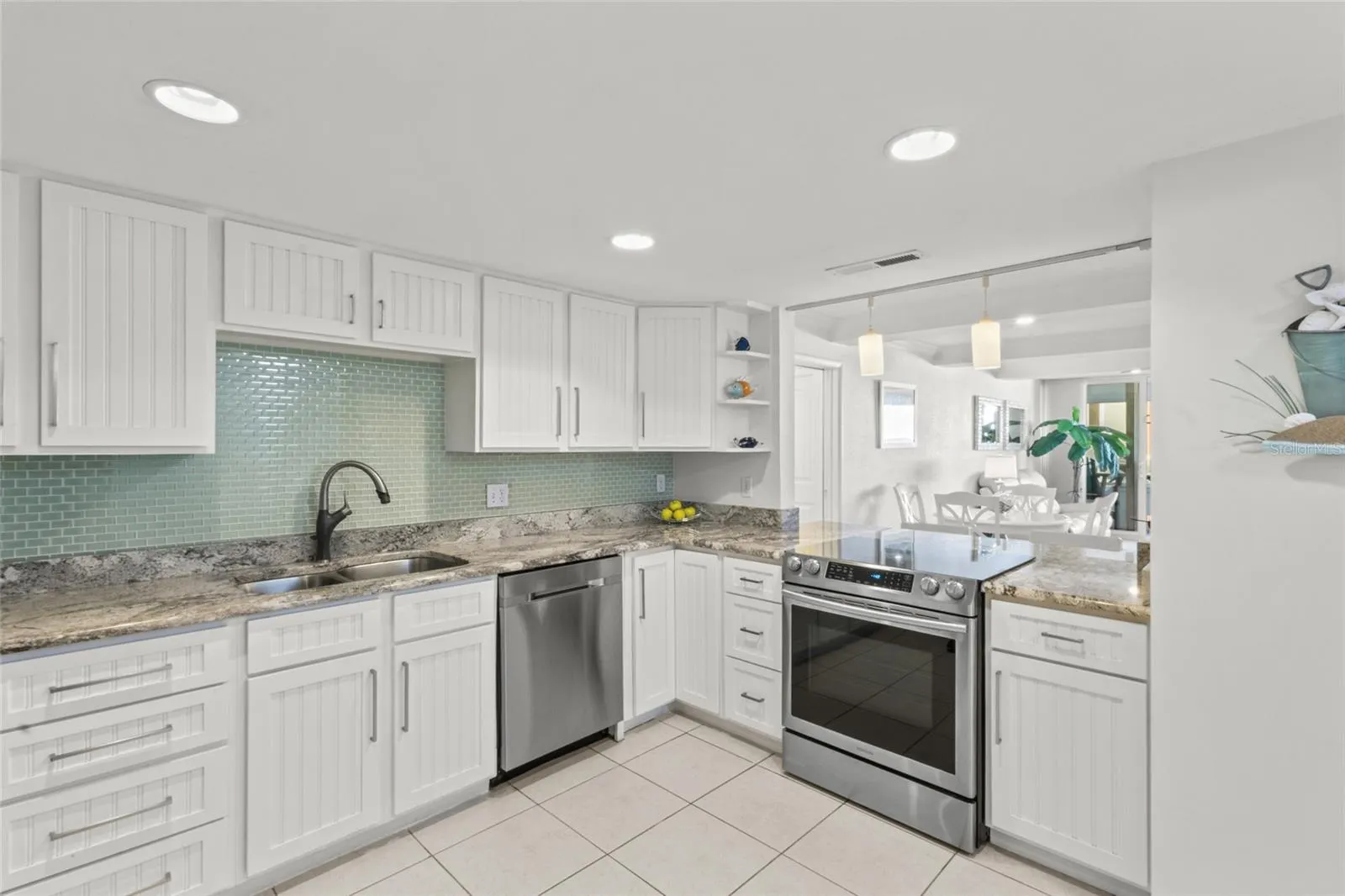 17920 GULF BLVD #302 #302